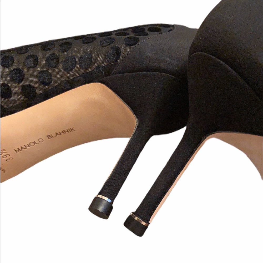 Manolo Blahnik Hangisi Polka Dot Mesh Heels Pump - Picture 7 of 10